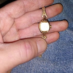 Bulova m6 10k rgp 17 jewels made n swiss